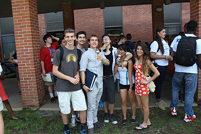 High School Summer Program students on the quad