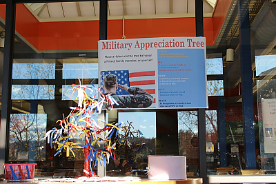 Military appreciation tree display 